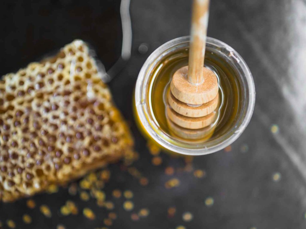 Pure Unpasteurized Raw Honey Nature's Authentic Sweetness